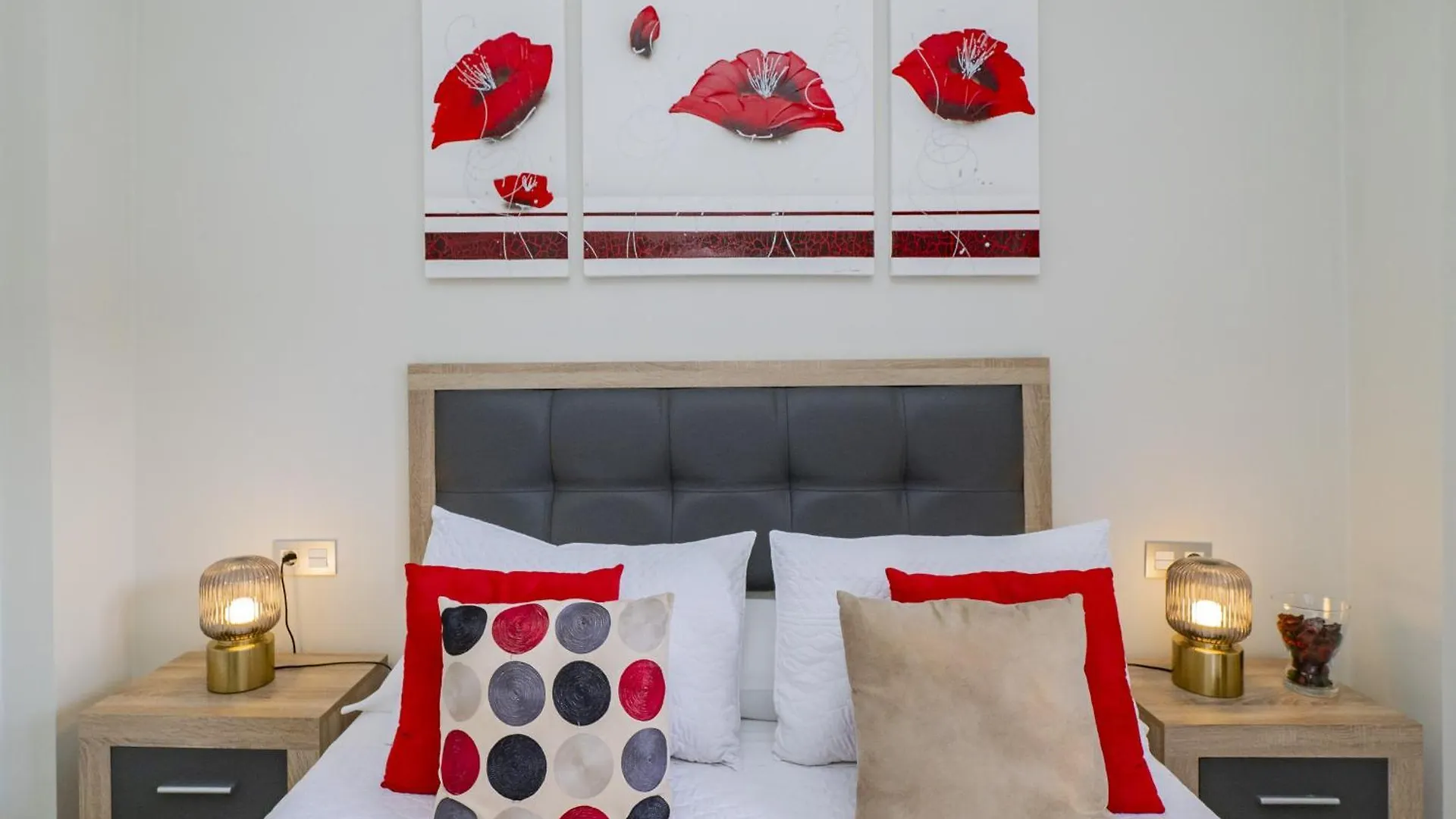 Appartamento Cubo'S Urban Suite Town Centre Alhaurín el Grande Spagna